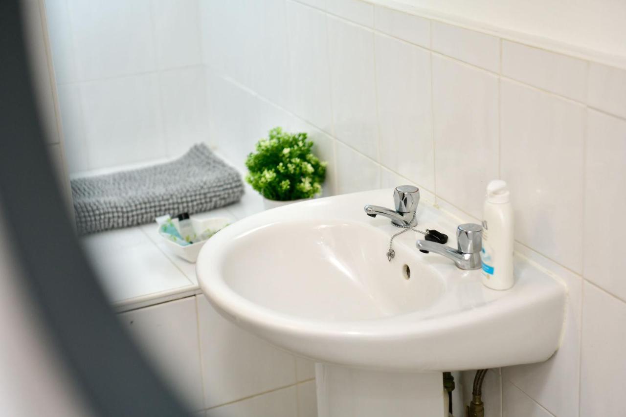 Spacious 2 Bedroom Apartment In The Heart Mumbles Zewnętrze zdjęcie