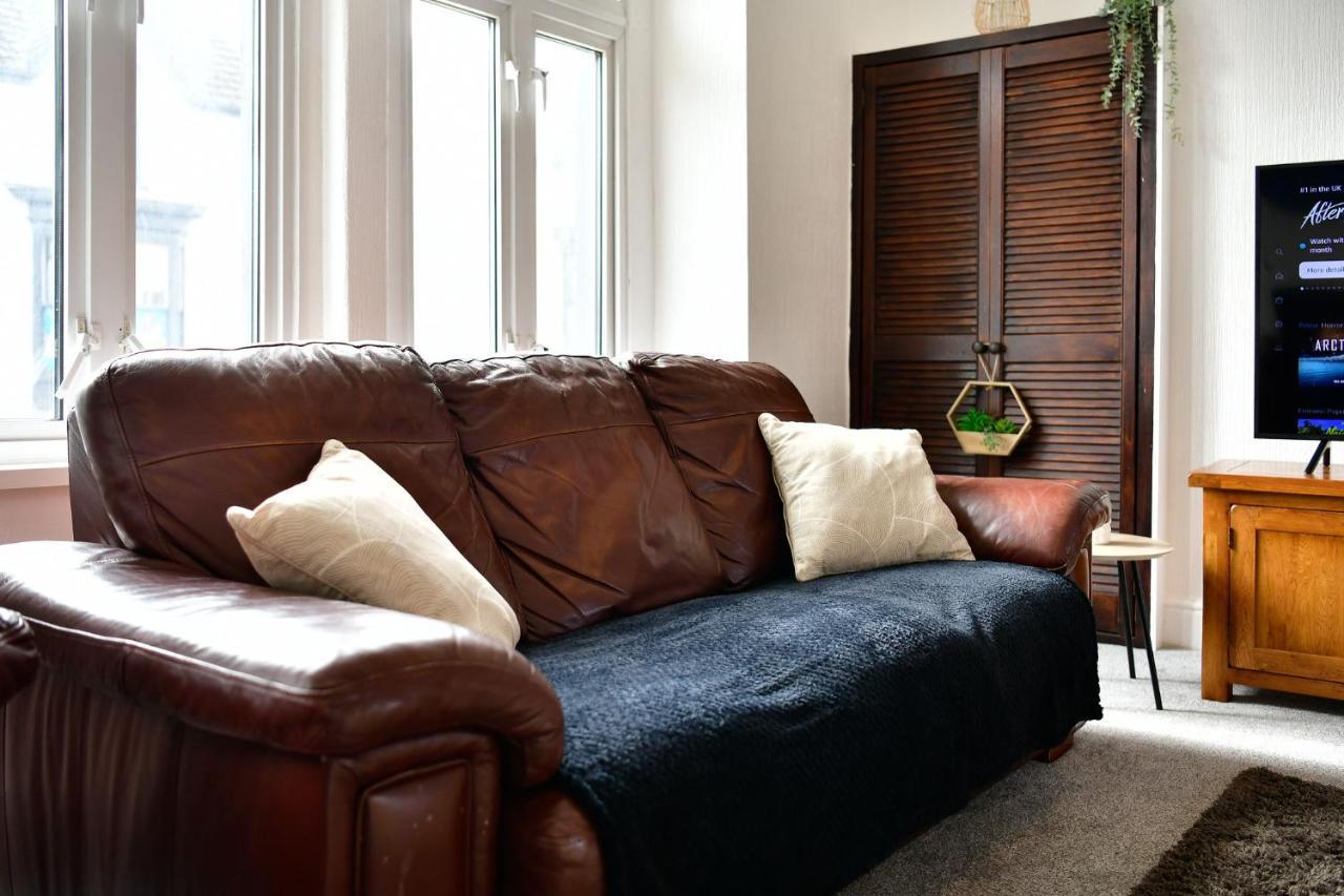Spacious 2 Bedroom Apartment In The Heart Mumbles Zewnętrze zdjęcie